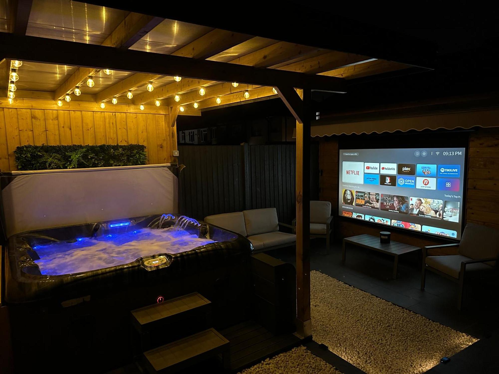 Wild & Free Hot Tub Retreat Leilighet Dartford Eksteriør bilde